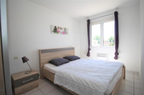 VOILLIERS- T2 avec parking à 700m de la plage